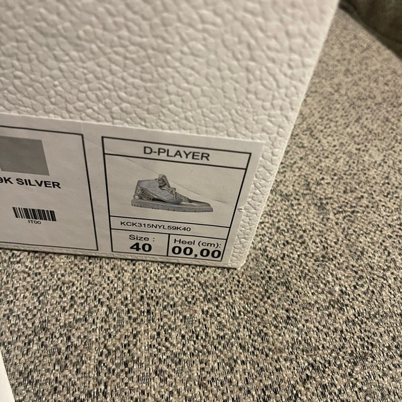 Brand new dior sneakers in box D-player - Picture 3 of 4
